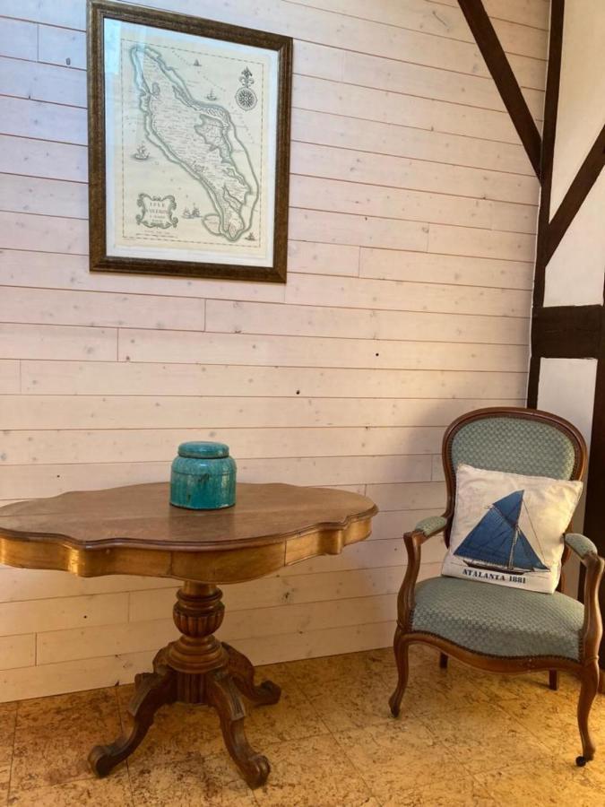 Le Chai Maison De Charme Pour Tribu Joyeuse Le Château-dʼOléron Eksteriør billede
